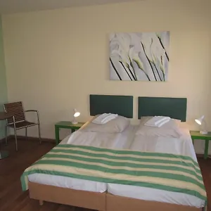 Litty's Hotel
